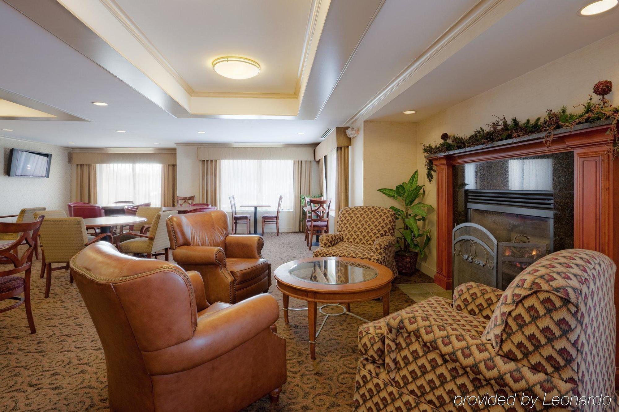 Holiday Inn Express Hotel & Suites Auburn, An Ihg Hotel Interior photo