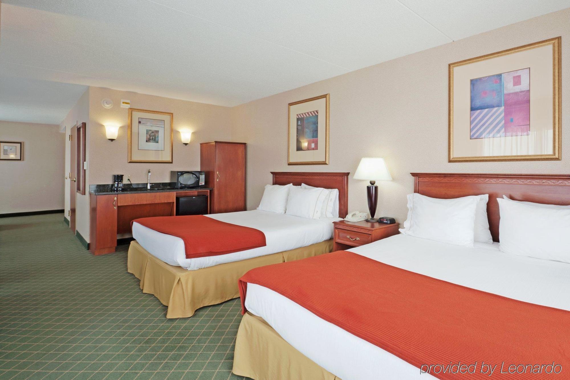 Holiday Inn Express Hotel & Suites Auburn, An Ihg Hotel Room photo