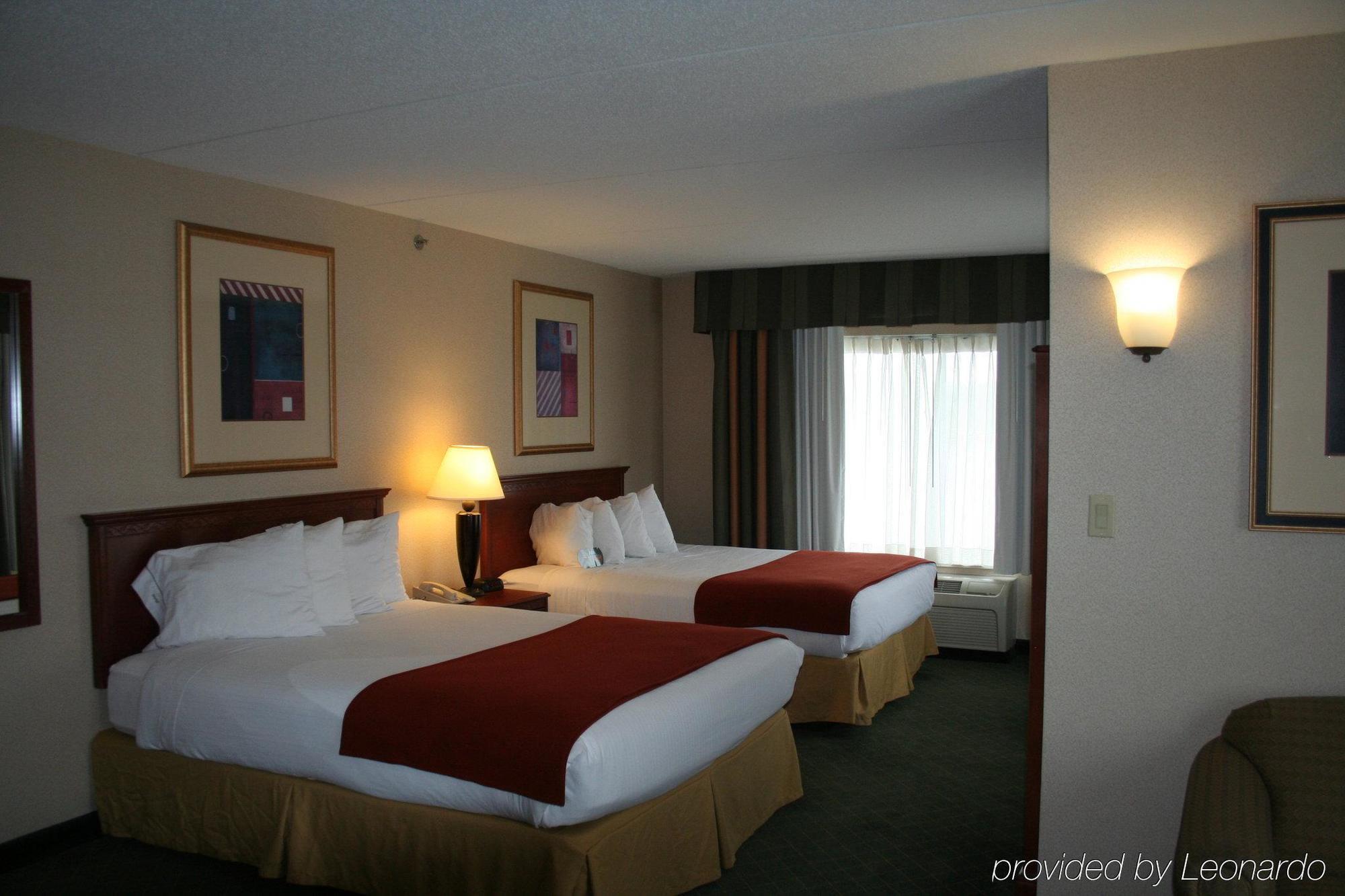 Holiday Inn Express Hotel & Suites Auburn, An Ihg Hotel Room photo