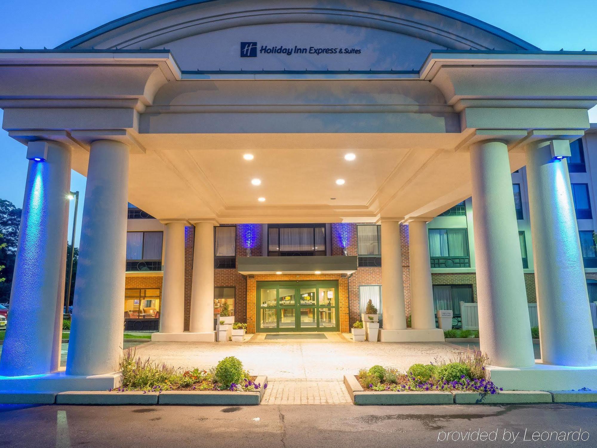 Holiday Inn Express Hotel & Suites Auburn, An Ihg Hotel Exterior photo